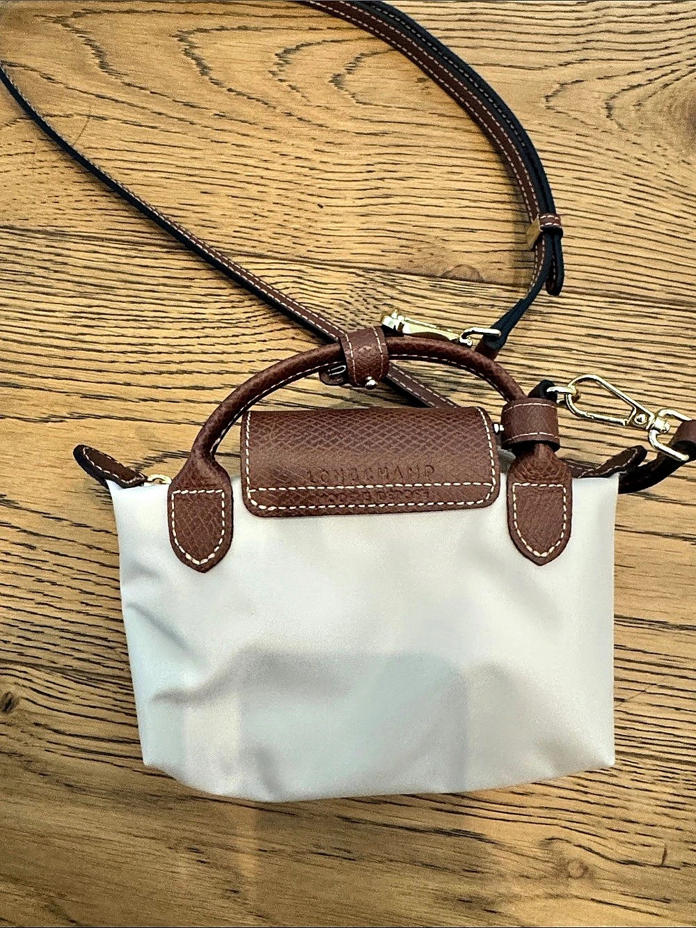 Longchamp Le Pliage Original Pouch with Handle Crossbody Bag in pebble - Picture 3 of 4